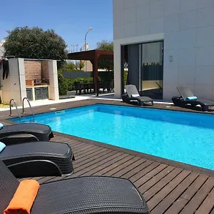 albufeira-oura-beach-v4-villa-marisa.hotelaalgarve.com/